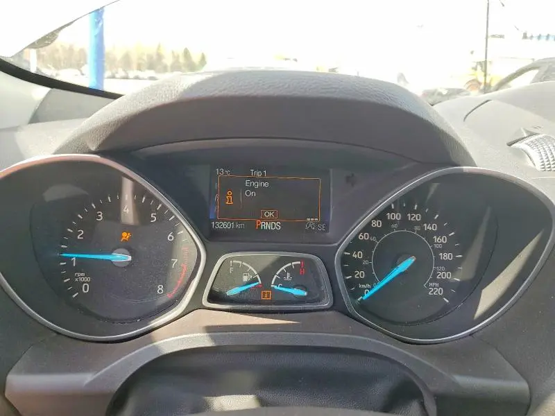 2017 FORD ESCAPE SE  