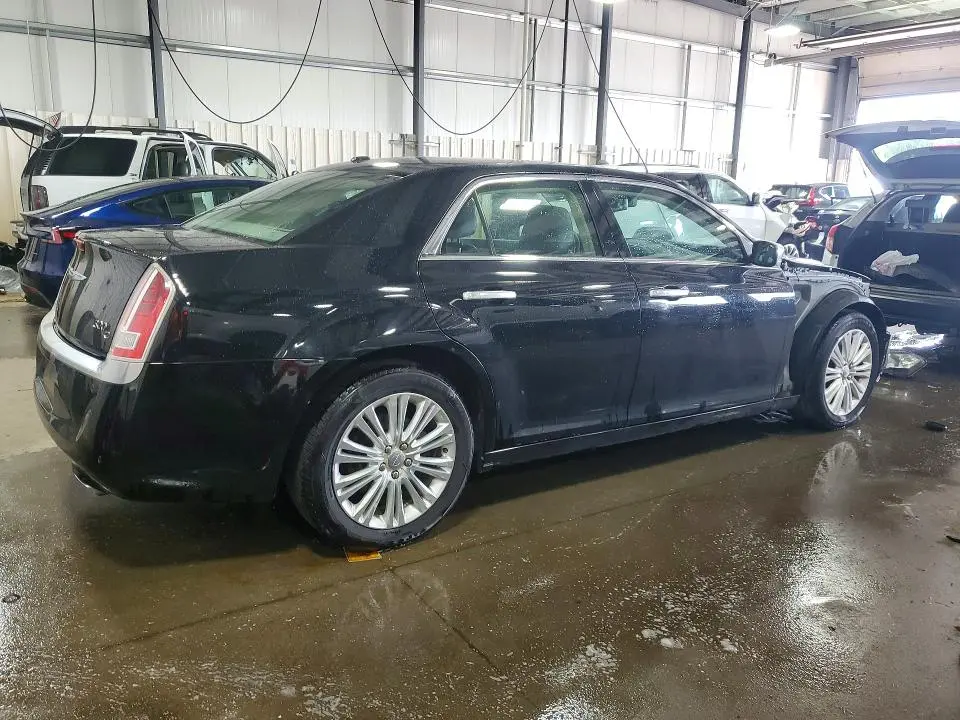 2013 CHRYSLER 300C LUXURY  