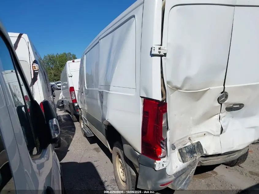 2022 MERCEDES-BENZ SPRINTER 2500 STANDARD ROOF V6