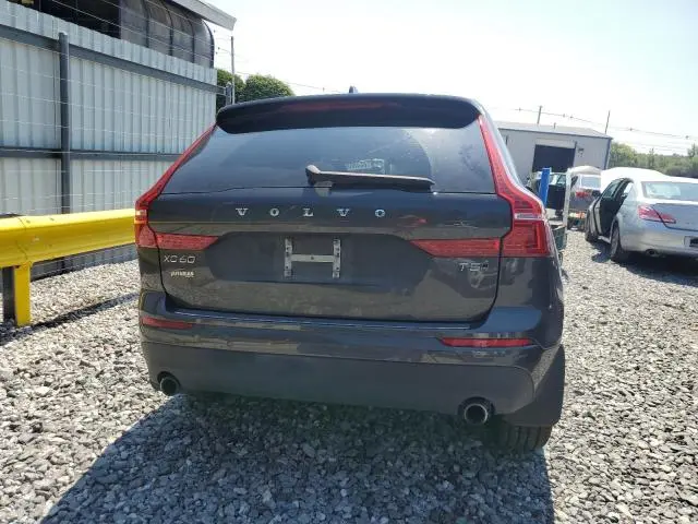 2021 VOLVO XC60 T5 MOMENTUM  