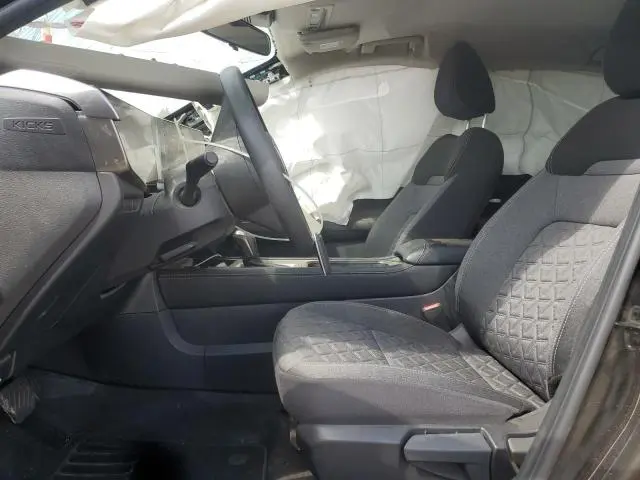 2025 NISSAN KICKS SV  