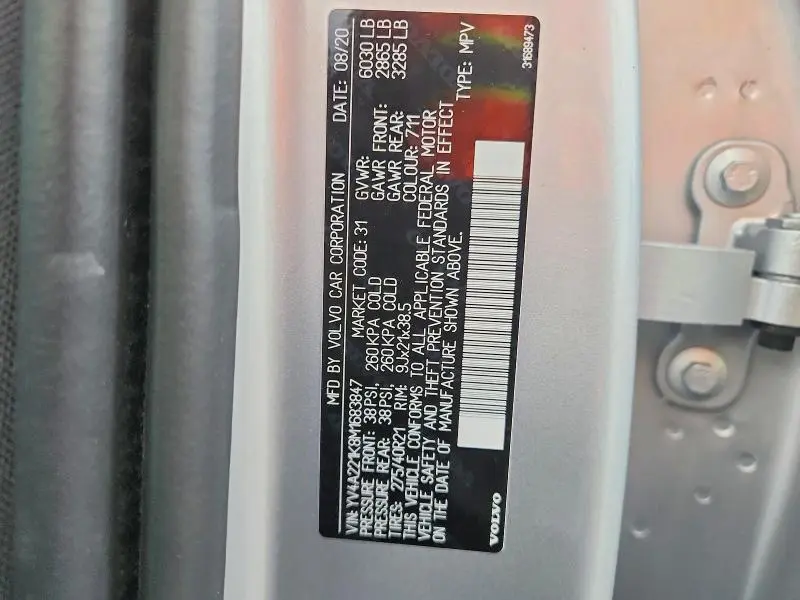 2021 VOLVO XC90 T6 MOMENTUM  