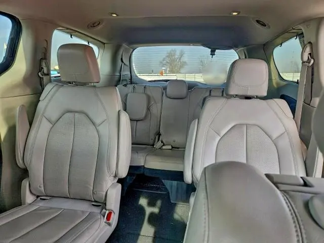 2017 CHRYSLER PACIFICA TOURING L PLUS  