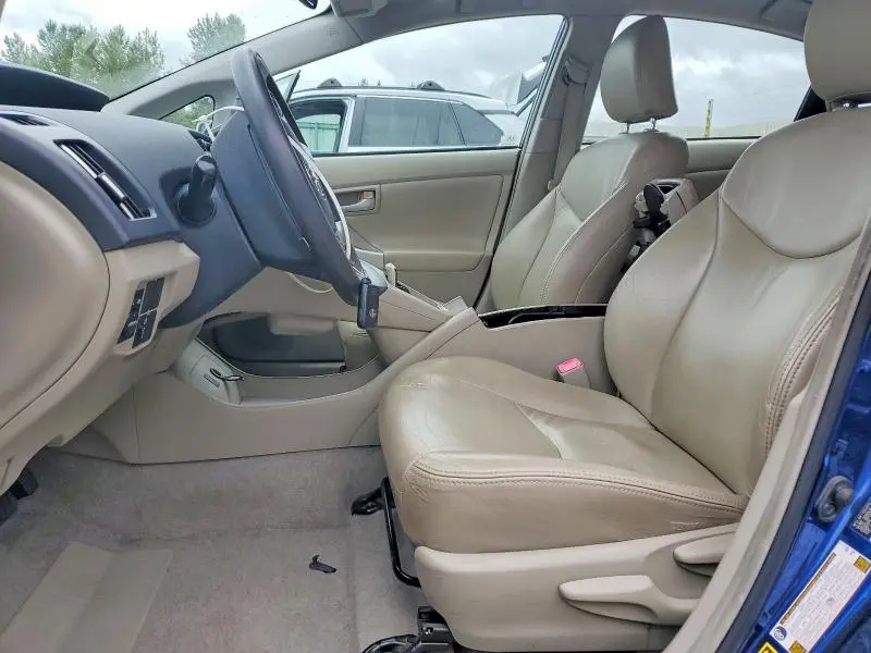 2010 TOYOTA PRIUS III  