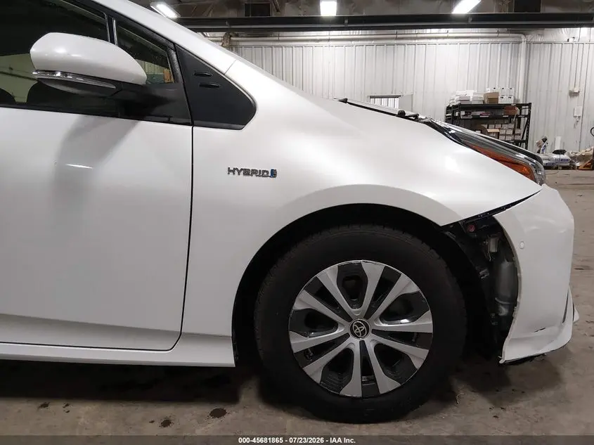 2021 TOYOTA PRIUS LE AWD-E