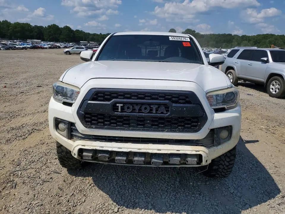2017 TOYOTA TACOMA SR V6  