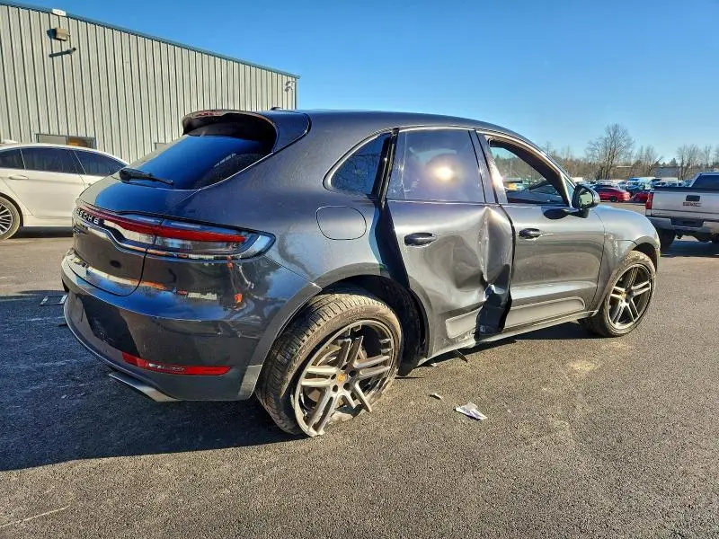2019 PORSCHE MACAN   