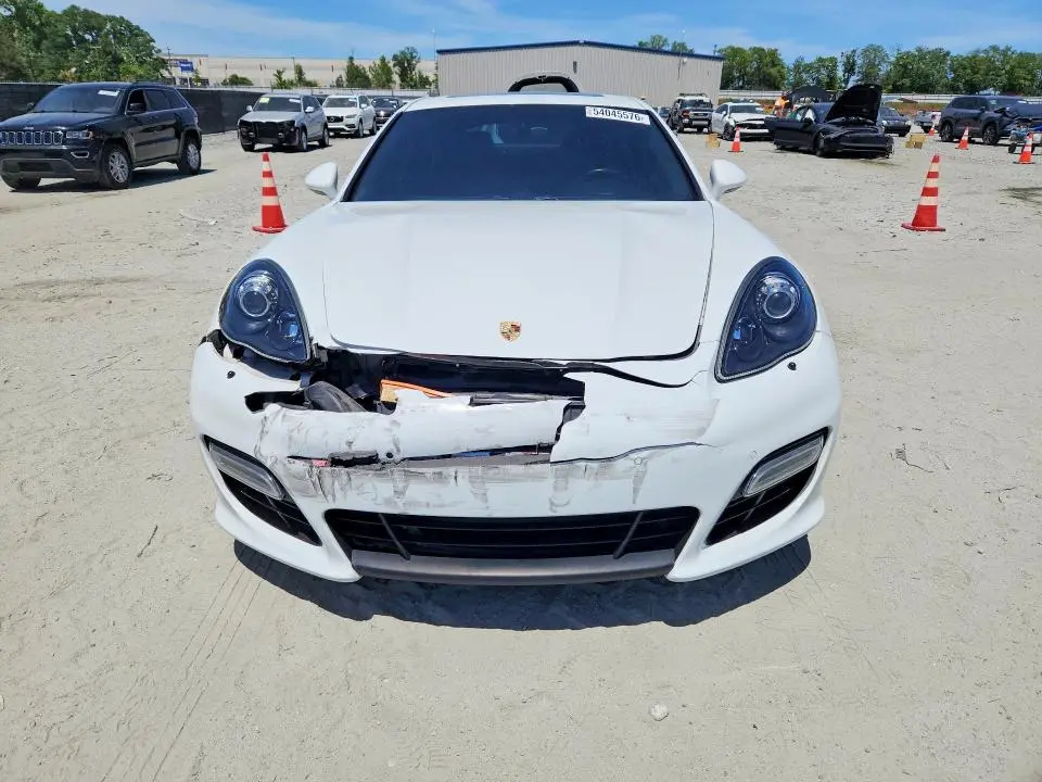 2013 PORSCHE PANAMERA GTS  