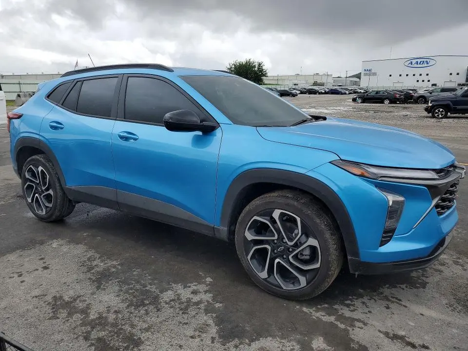 2025 CHEVROLET TRAX 2RS  