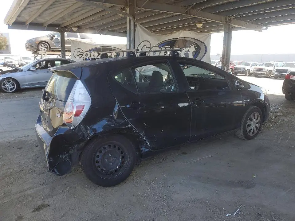 2014 TOYOTA PRIUS C TWO  