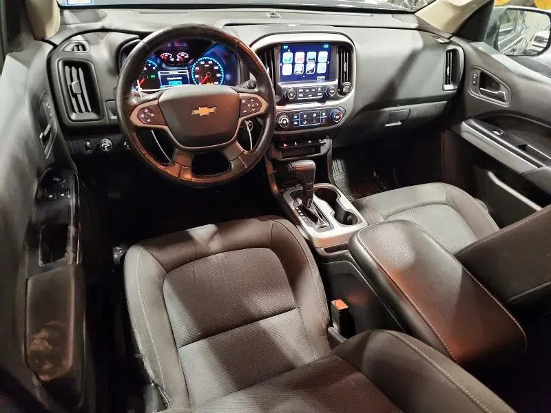 2017 CHEVROLET COLORADO LT  