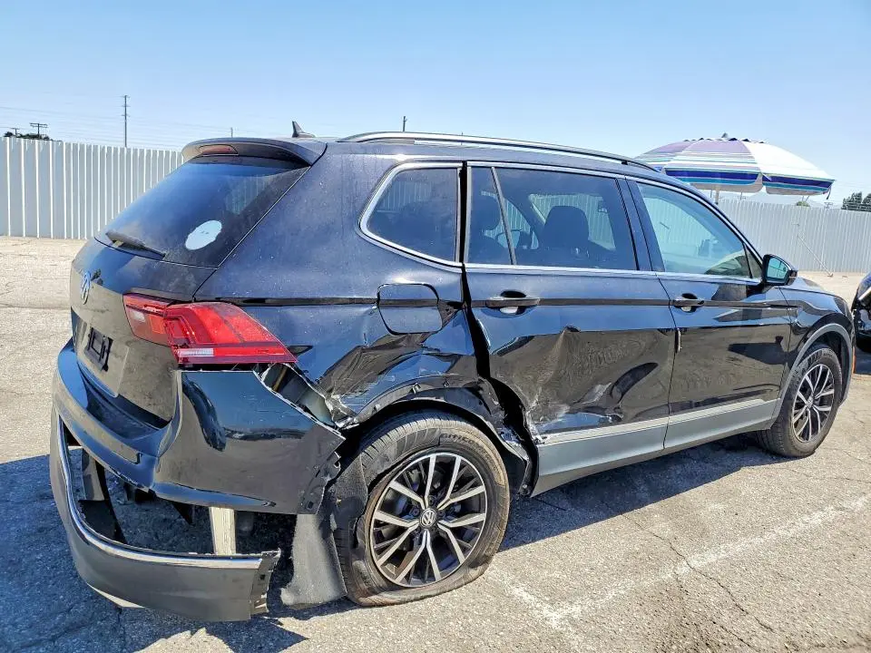 2021 VOLKSWAGEN TIGUAN SE  