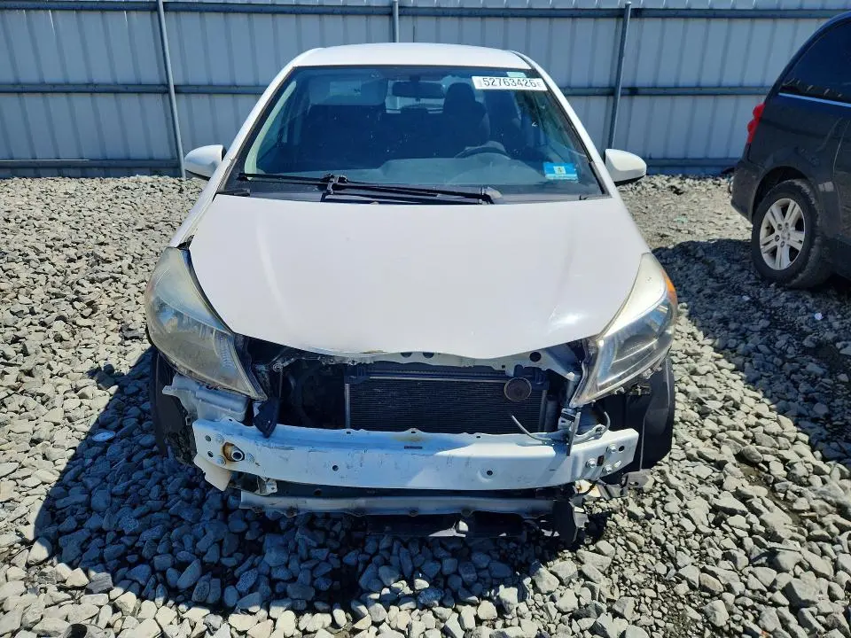 2014 TOYOTA YARIS 5-DOOR LE  