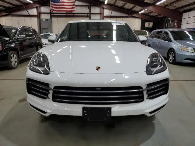 2019 PORSCHE CAYENNE   