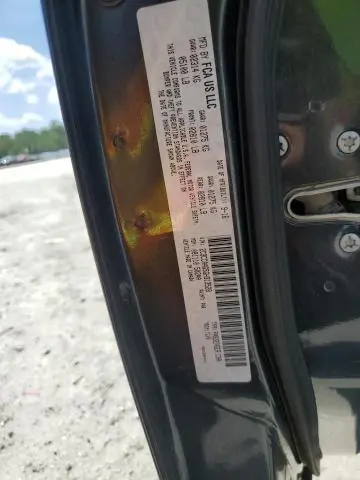 2016 CHRYSLER 300 LIMITED  