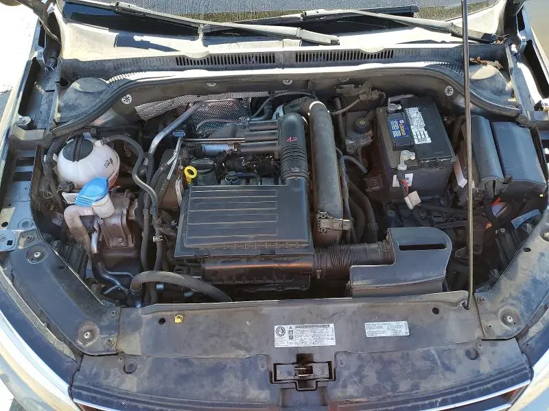 2016 VOLKSWAGEN JETTA SE  