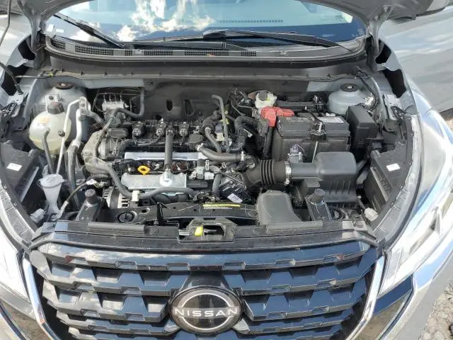 2024 NISSAN KICKS SV  