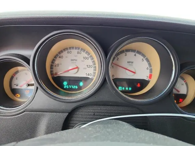 2010 DODGE CHALLENGER SE  