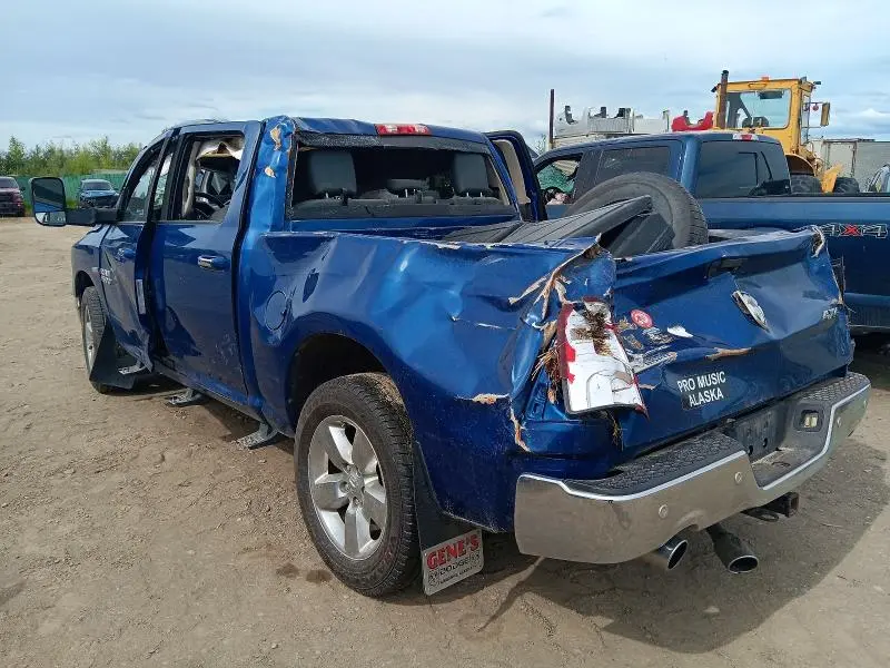 2016 RAM 1500 SLT  