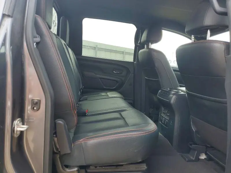 2021 NISSAN TITAN PRO-4X  
