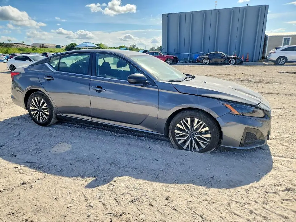 2026 NISSAN ALTIMA SV  