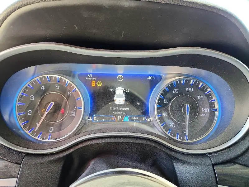 2015 CHRYSLER 300 LIMITED  