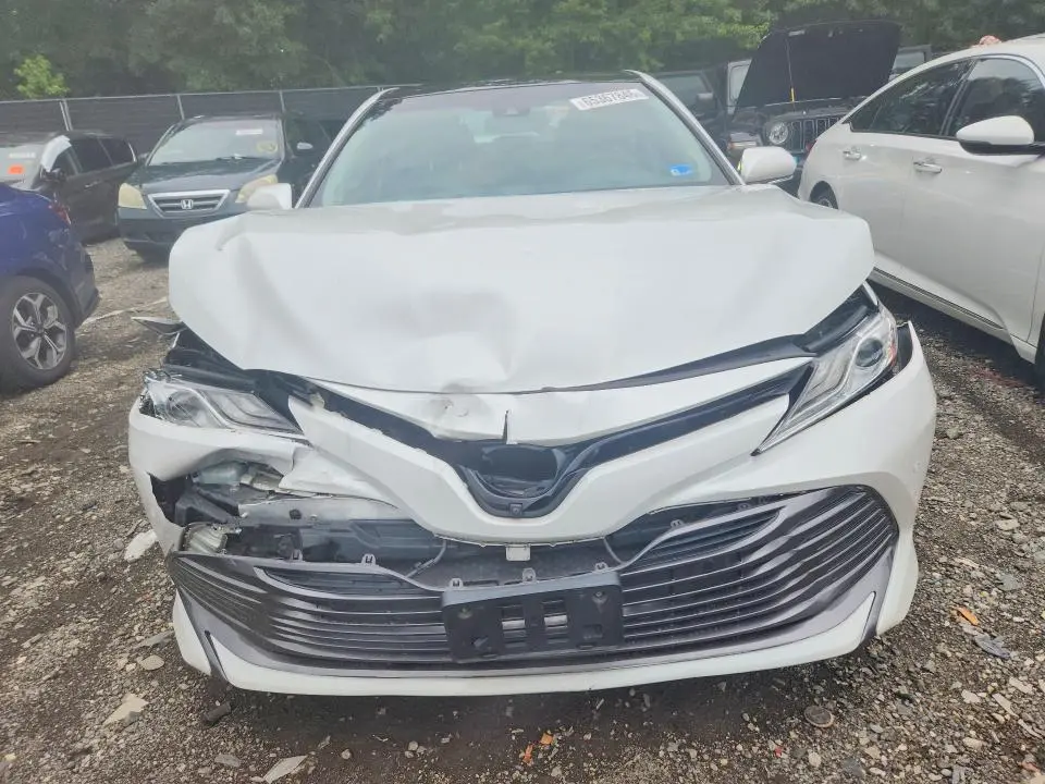 2018 TOYOTA CAMRY XLE V6  