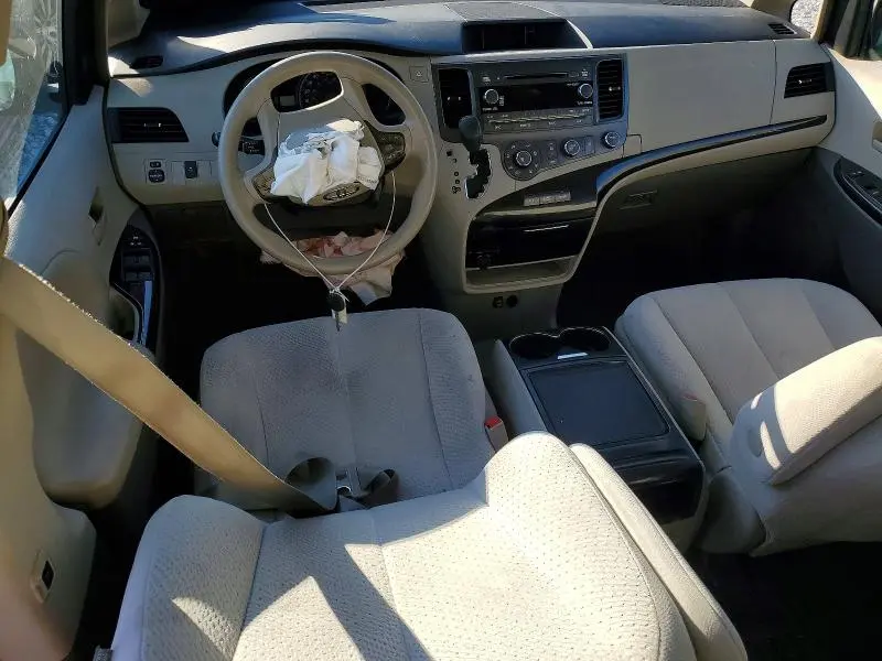 2012 TOYOTA SIENNA LE 7-PASSENGER  