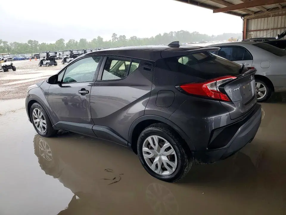 2020 TOYOTA C-HR LE  
