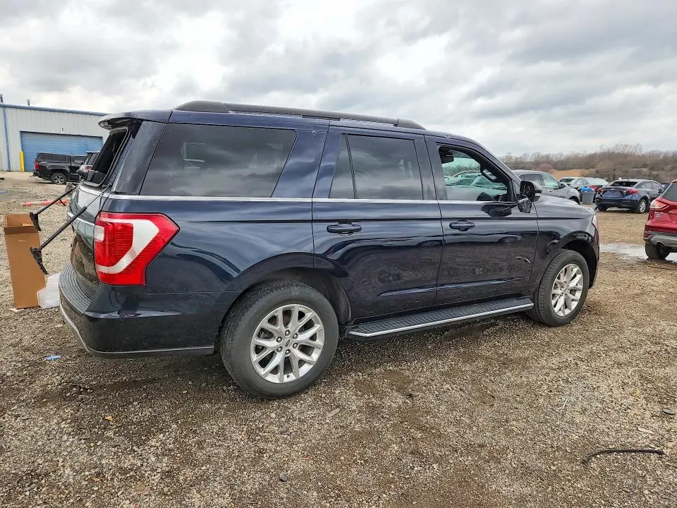 2021 FORD EXPEDITION XLT  
