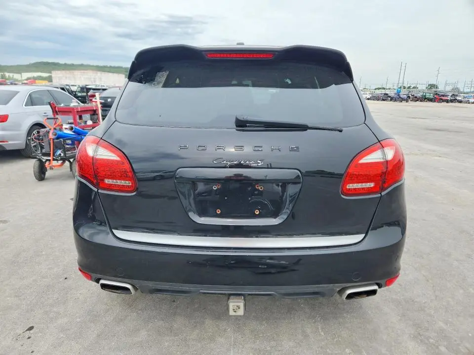 2011 PORSCHE CAYENNE S  