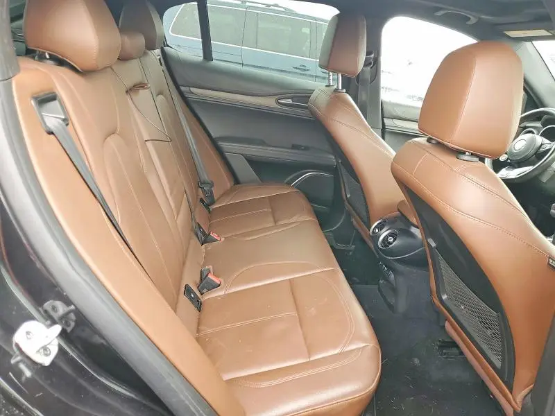 2022 ALFA ROMEO STELVIO TI  