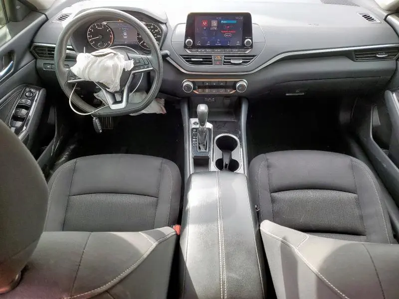 2021 NISSAN ALTIMA SV  