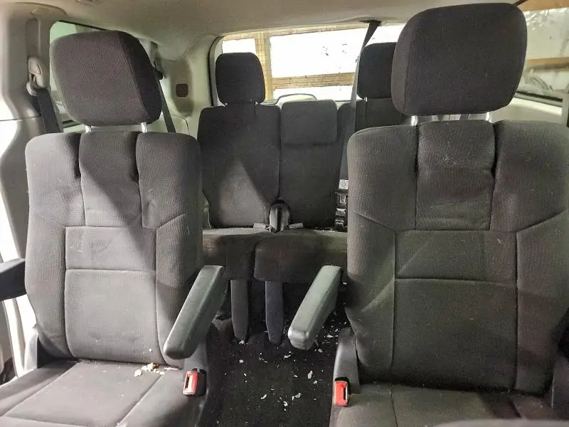 2011 CHRYSLER TOWN & COUNTRY TOURING  