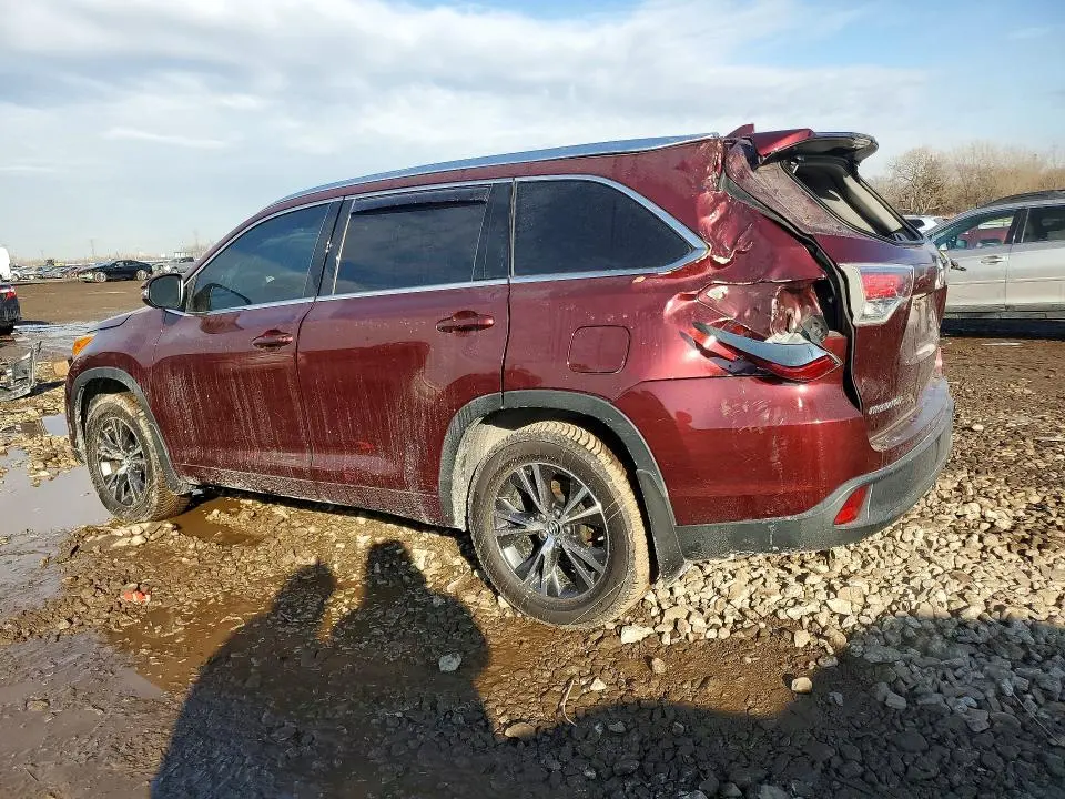 2016 TOYOTA HIGHLANDER XLE  