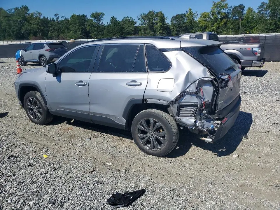 2024 TOYOTA RAV4 XLE PREMIUM  