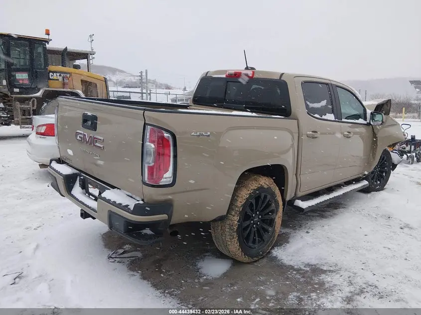 2022 GMC CANYON 4WD  SHORT BOX ELEVATION
