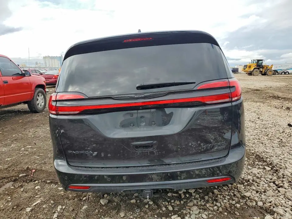 2021 CHRYSLER PACIFICA LIMITED  