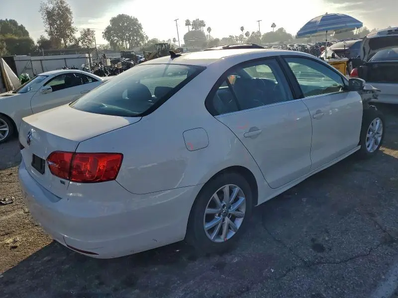 2014 VOLKSWAGEN JETTA SE  