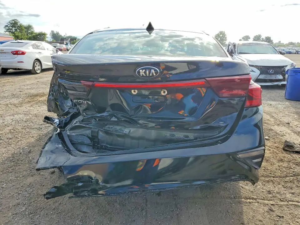 2021 KIA FORTE FE  