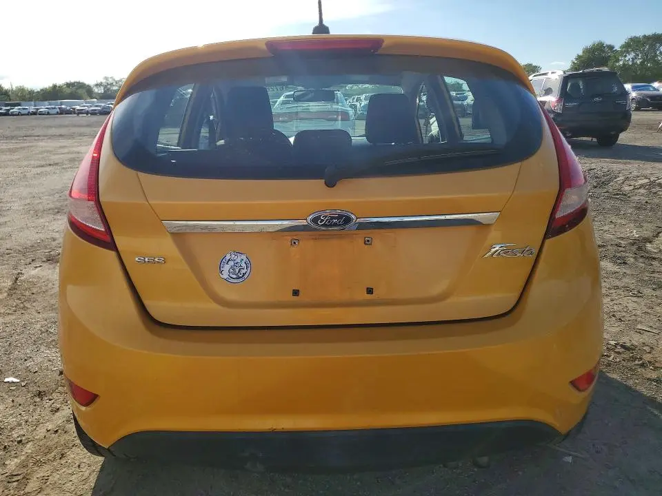 2011 FORD FIESTA SES  