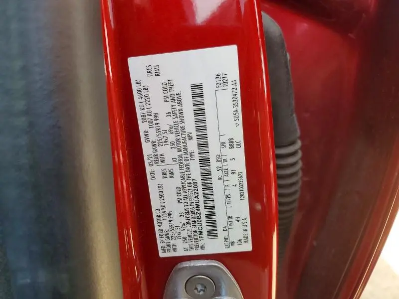 2021 FORD ESCAPE SE  