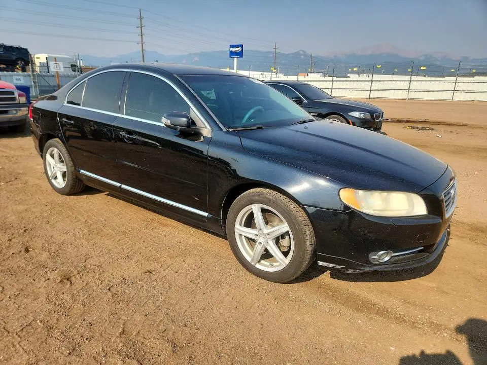 2010 VOLVO S80 T6  