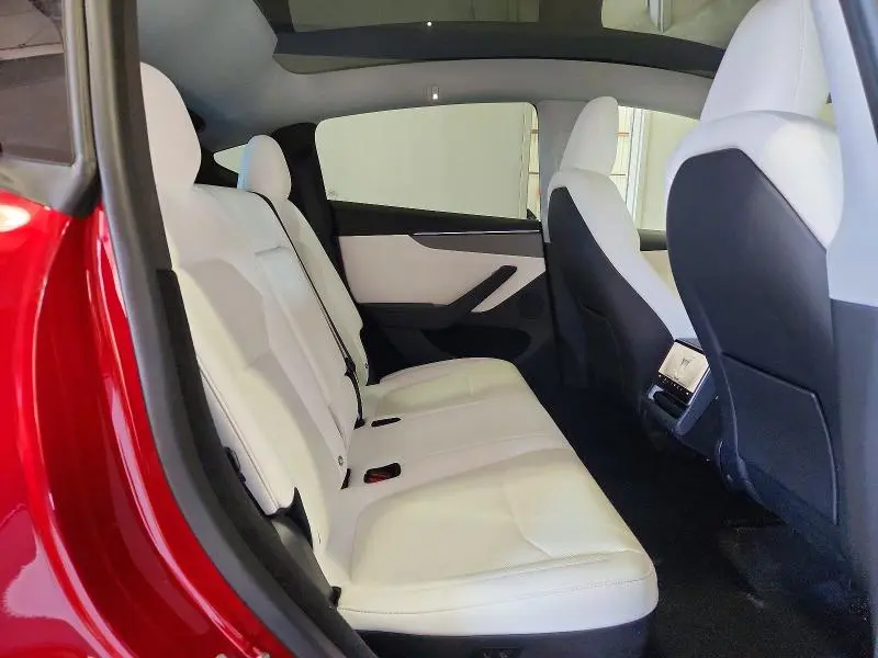 2026 TESLA MODEL Y   