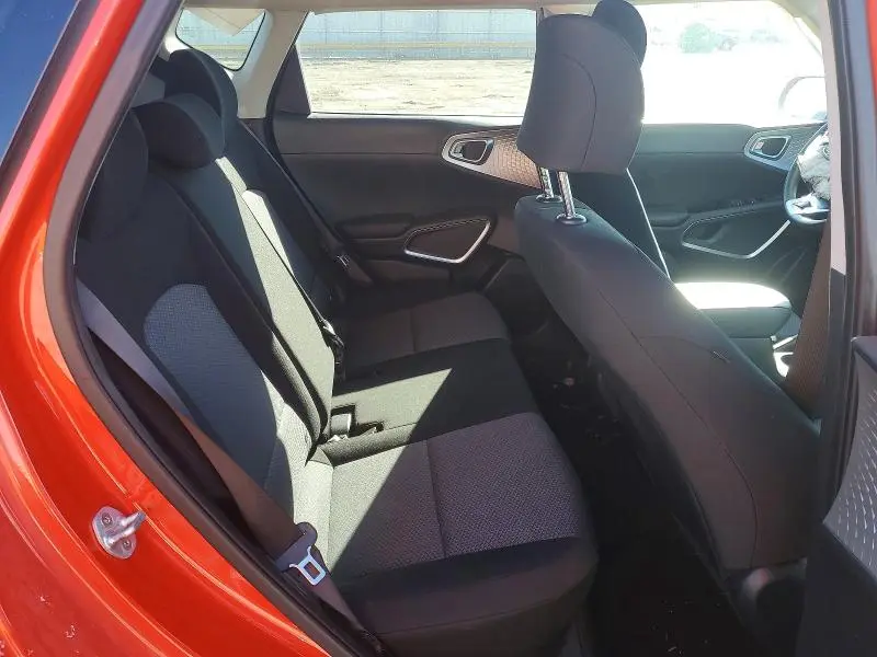 2020 KIA SOUL LX  