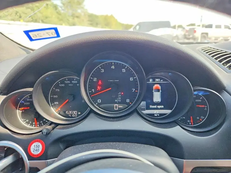 2016 PORSCHE CAYENNE   