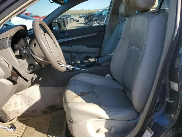 2011 INFINITI G37   