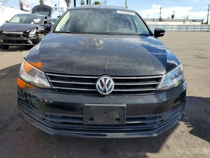 2015 VOLKSWAGEN JETTA SE  