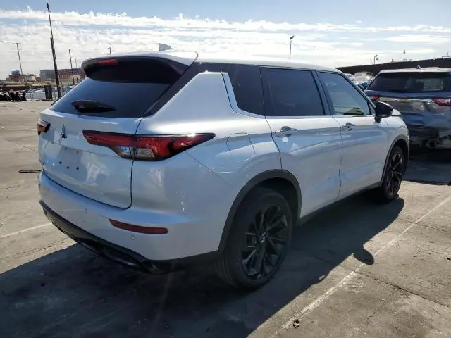 2022 MITSUBISHI OUTLANDER SE