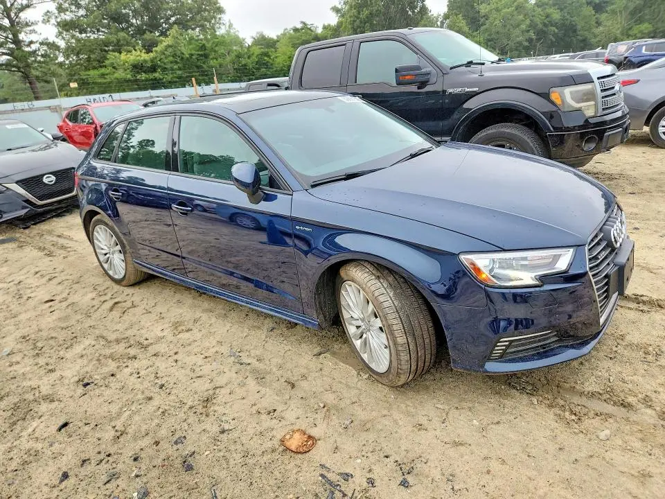 2018 AUDI A3 E-TRON PREMIUM  